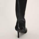 Item a decorrer completo visto de trás